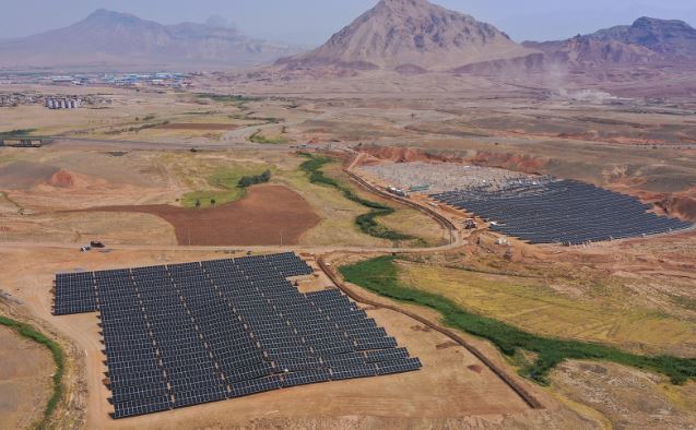 نیروگاه خورشیدی ۷ مگاواتی منطقه آزاد ارس افتتاح شد