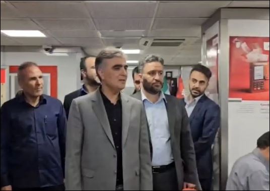 تداوم روند خدمت رسانی بانکی به مردم/ بازدید رئیس‌کل بانک مرکزی از برخی شعب بانکی