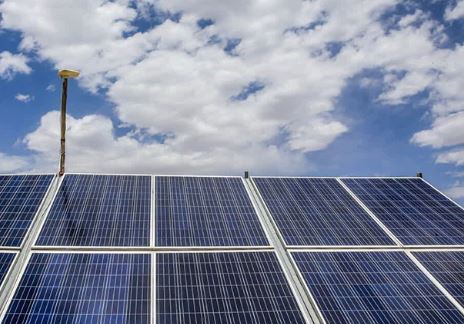 ایدرو تا پایان امسال ۵۰۰ مگاوات نیروگاه خورشیدی احداث می کند