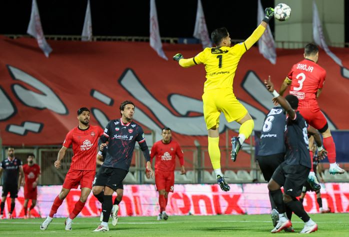 تساوی تراکتور و پرسپولیس در تبریز؛ فرار قرمزها از شکست با سوپر گل باکیچ