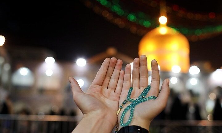 خاطره اى از علامه محمدرضا حکیمى در صلوات خاصه امام رضا (ع)