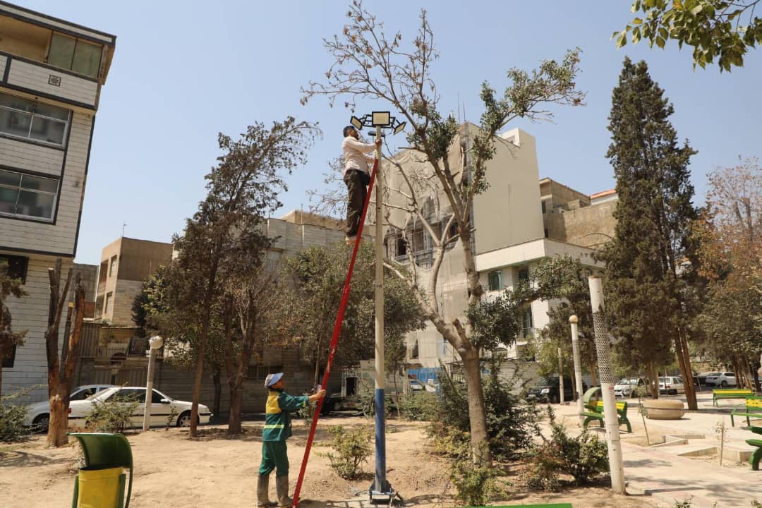 ‍ نصب پرژکتورهای روشنایی بوستان‌های منطقه ۱۹ به ۵۷۲ عدد رسید