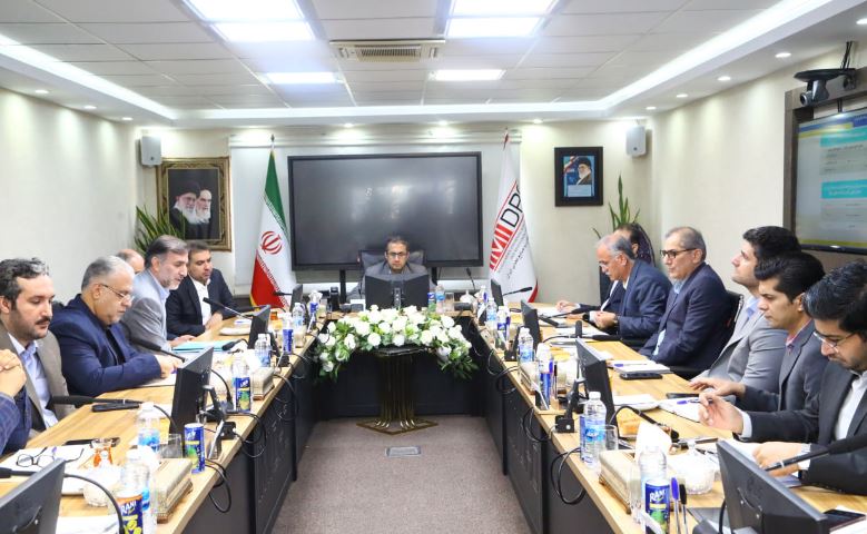 آقاجانلو: پروژه های منطقه ویژه اقتصادی پارسیان اولویت بندی شود/ ضرورت ارایه برنامه برای جذب سرمایه گذار جدید