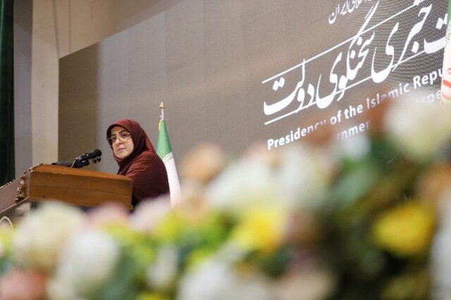 روسای برخی شعب بانکی عزل شدند/پیش‌نویس تعیین تکلیف نیروهای شرکتی آماده شد