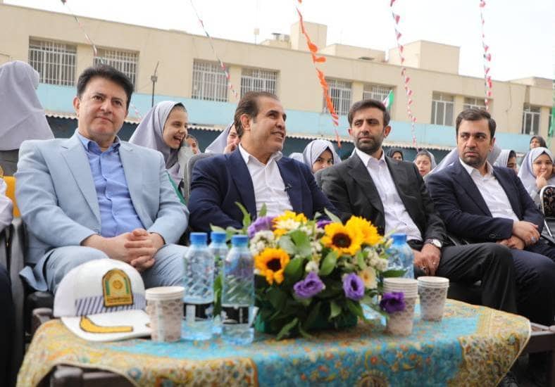 نام شهیده خردسال جنگ ۱۲ روزه در آیین بازگشائی مدارس منطقه ۱۳ ماندگار شد