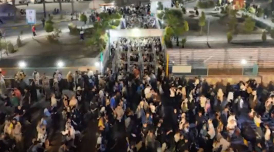 استقبال گسترده شهروندان از جشن شب های سیرجان