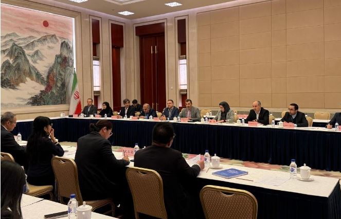 مدیرعامل شرکت ملی صنایع مس ایران با همراهی رئیس هیات عامل ایمیدرو با معاون وزیر منابع طبیعی چین دیدار کرد