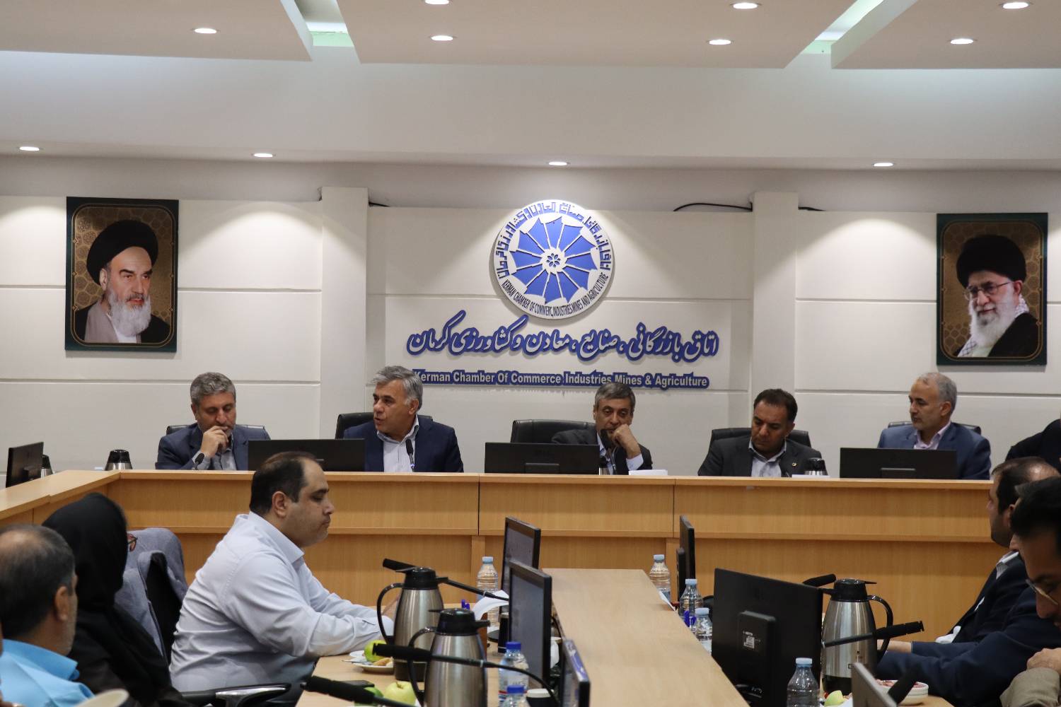 نشست هم‌اندیشی فعالان معدن و زمین‌شناسی استان کرمان برگزار شد