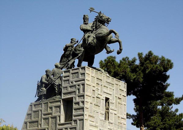 باغ نادری - آرامگاه نادرشاه افشار