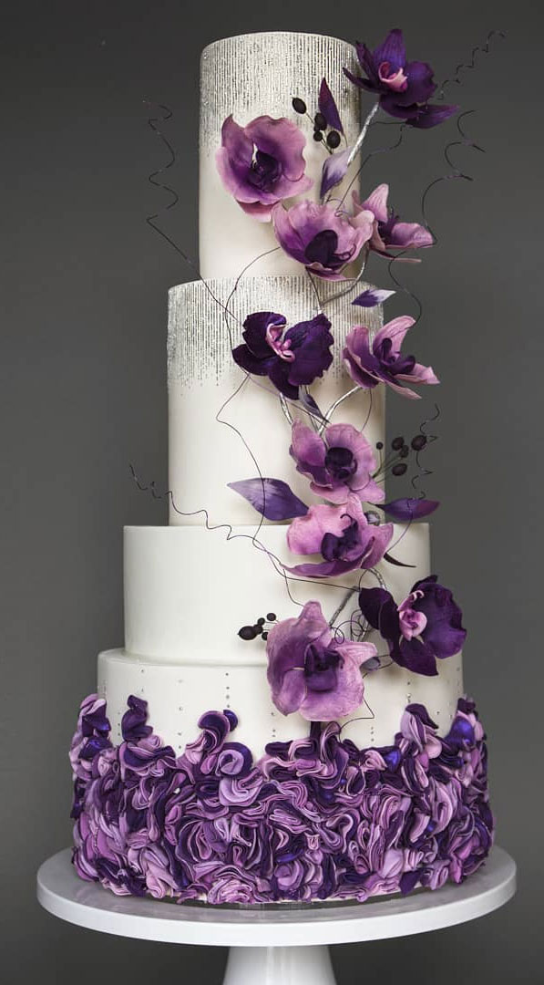 [تصویر:  beautiful-wedding-cakes-4_x8w6.jpg]