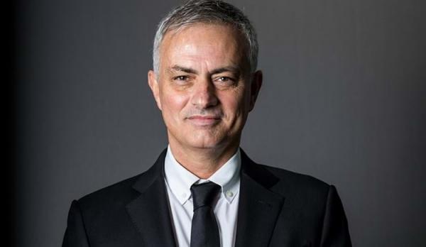 https://s6.uupload.ir/files/biography-josemourinho-3209_5zmf.jpg