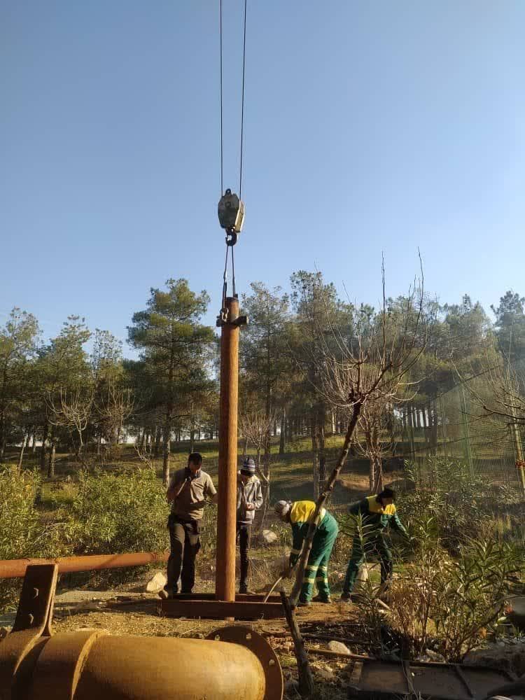 تجهیز و نوسازی چاه شماره ۴ برای آبرسانی به ۴۰ هکتار از فضای سبز بوستان جنگلی سرخه‌حصار