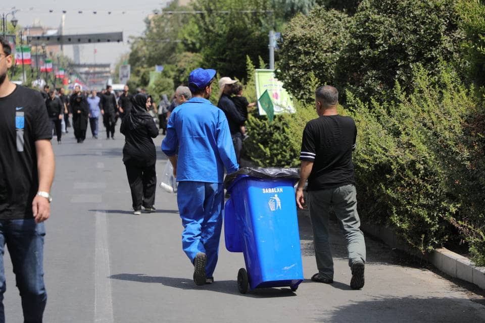 جمع‌آوری بیش از ۴.۵ تن پسماند در مسیر راهپیمایی جاماندگان اربعین در منطقه ۱۳
