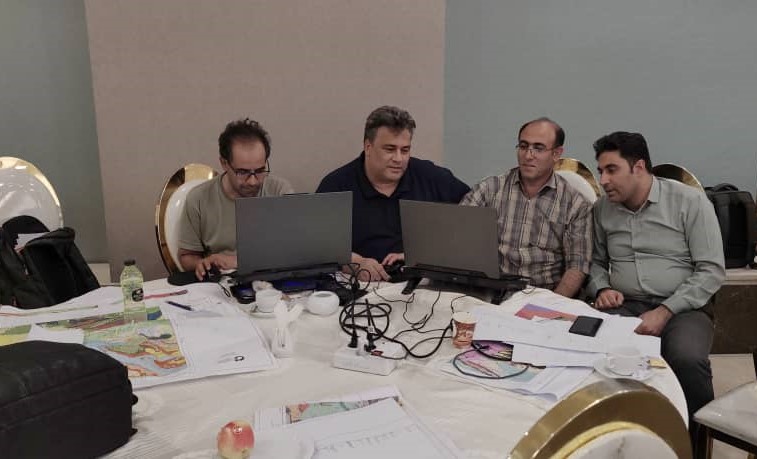 فرآیند همسان‌سازی، بررسی و کنترل نقشه‌های تکمیل‌شده پروژه بردسکن با هدف استانداردسازی، شکل‌گیری استایل یکپارچه و تطبیق با قالب رسمی آغاز شد