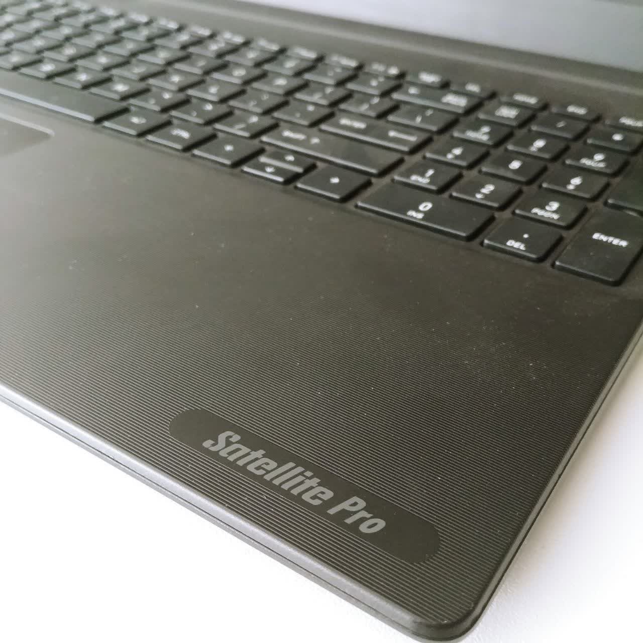 لپ‌تاپ توشیبا i7 نسل ۱۰ با گرافیک مجزا  «Dynabook Satellite Pro L50»
