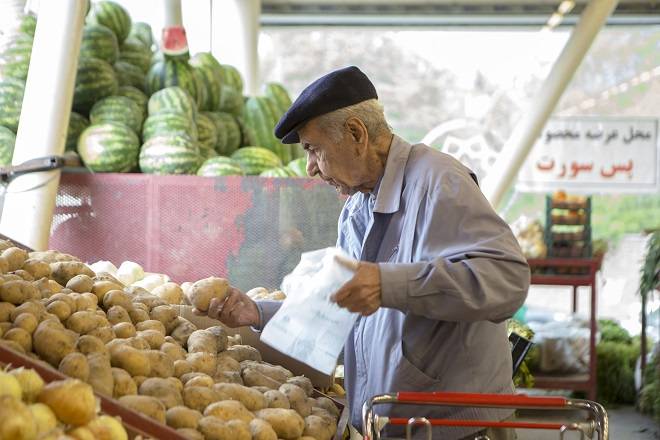 اختلاف قیمت ۳۲ درصدی سبزیجات در میادین و بازارهای میوه و تره بار به نسبت سطح شهر
