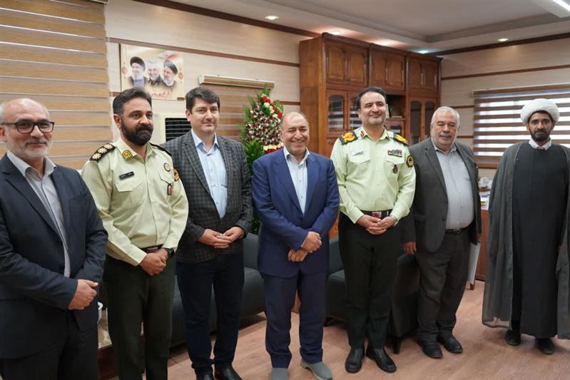 دیدار مدیرعامل شرکت سنگ‌آهن مرکزی ایرانبا فرمانده انتظامی استان یزد؛ تاکید بر امنیت و توسعه صنعتی