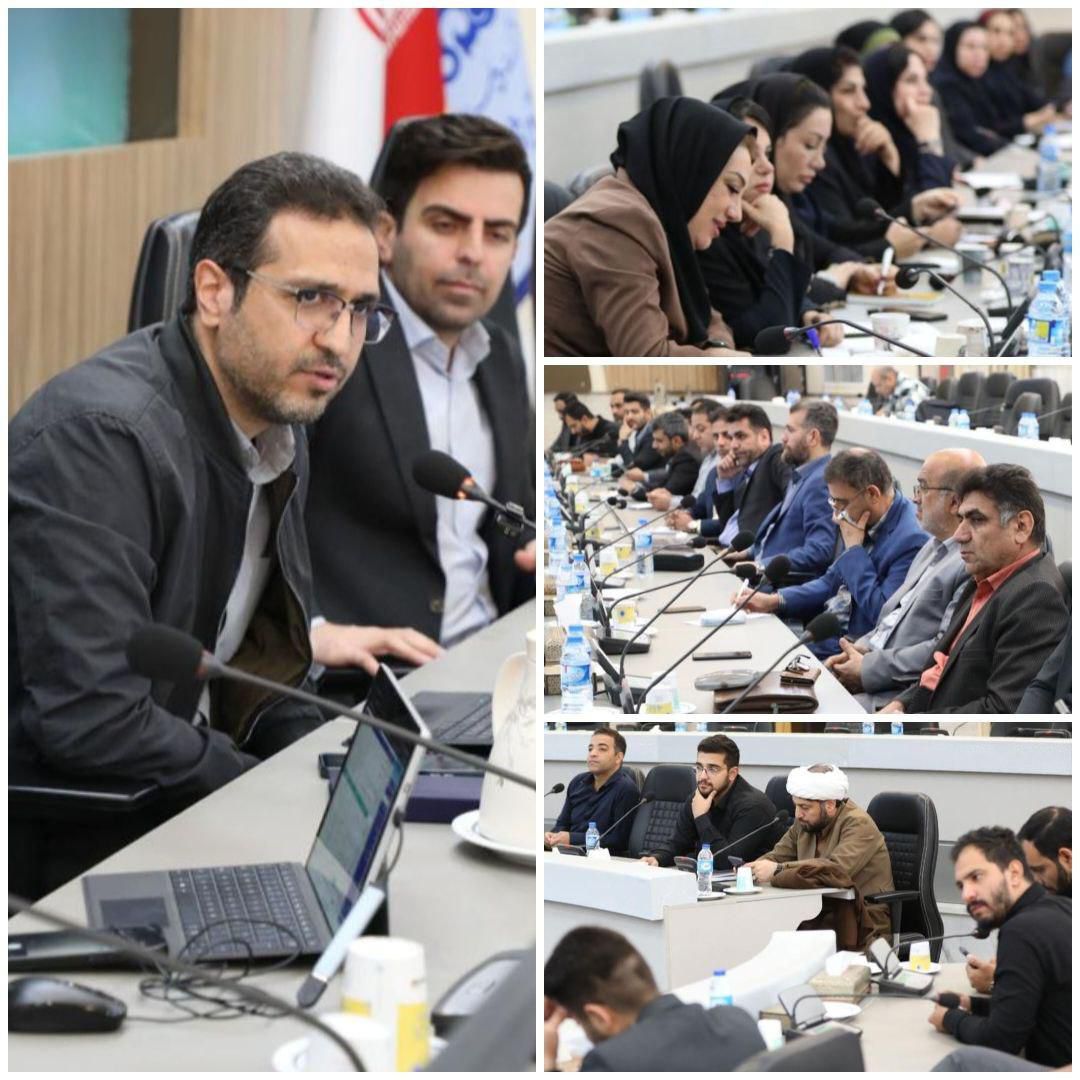 رسانه‌های توانمند، همراه صنعت؛ پیام رویداد آموزشی هلدینگ خلیج‌فارس برای فعالان رسانه‌ای خوزستان