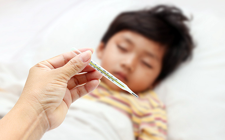 تشنج ناشی از تب در کودک