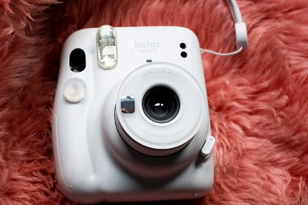 دوربین چاپ سریع Fujifilm Instax Mini 11   