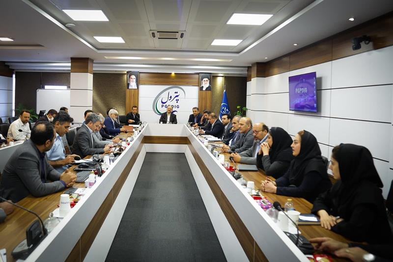 سلامت، شفافیت و بهره‌وری؛ پایه‌های حکمرانی نوین در هلدینگ خلیج‌فارس/ پترول باید پیشتاز تحول دیجیتال و مهندسی مالی باشد