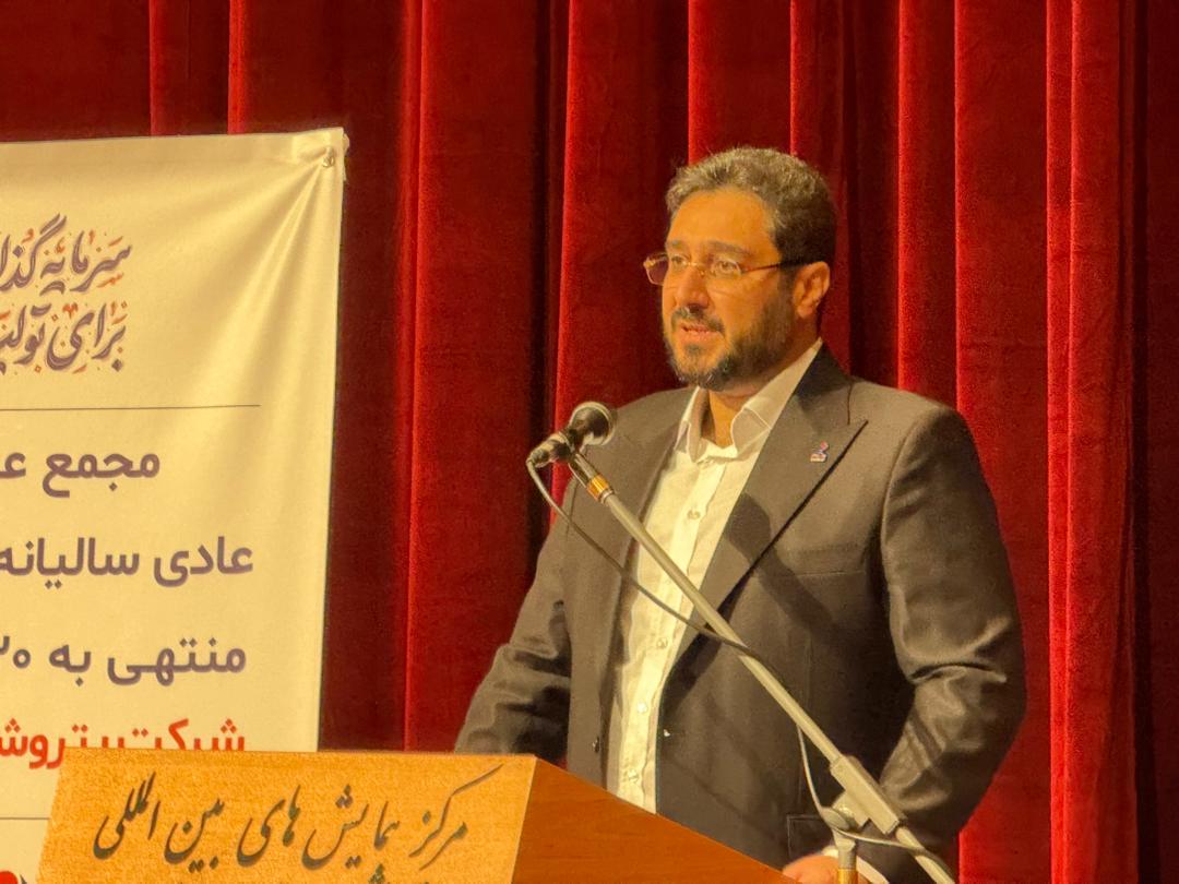 پتروشیمی مارون در مجمع سالانه ۸۳۷.۵ تومان سود تقسیم کرد  / مدیرعامل پتروشیمی مارون، به دنبال حاشیه سود ۳۰ درصدی تا ۱۴۰۷ هستیم