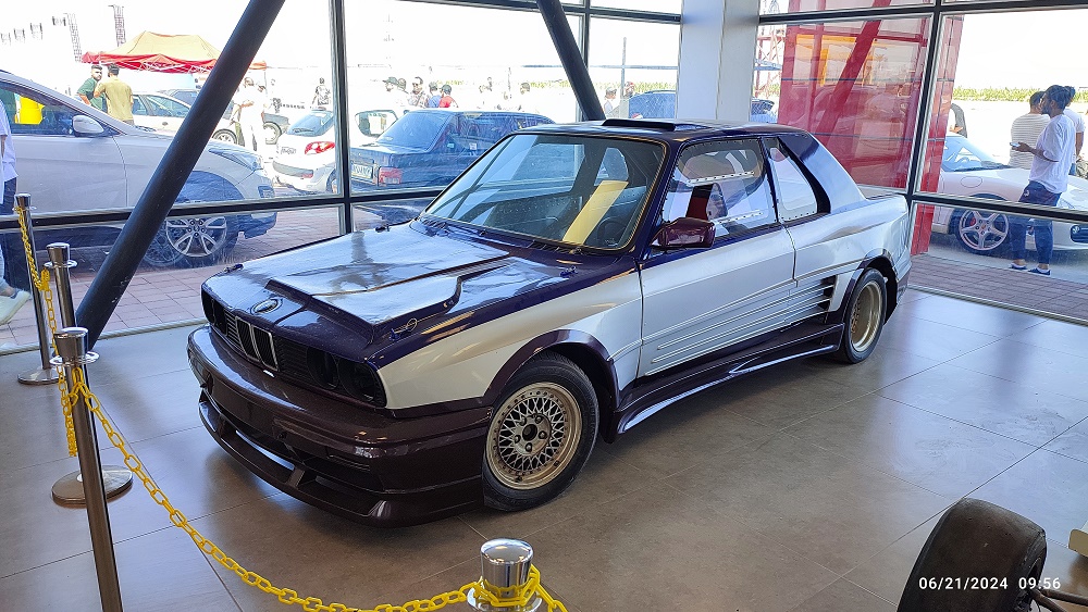 ب ام و E30 با کیت بدنۀ ریگر در سرزمین ایرانیان