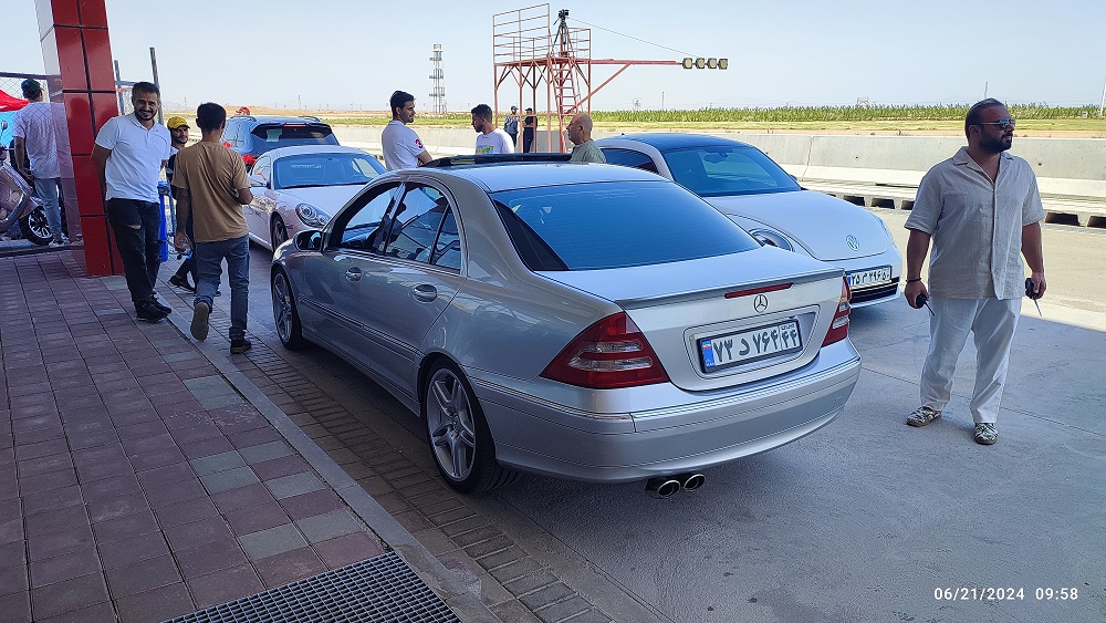 مرسدس بنز C کلاس W203
