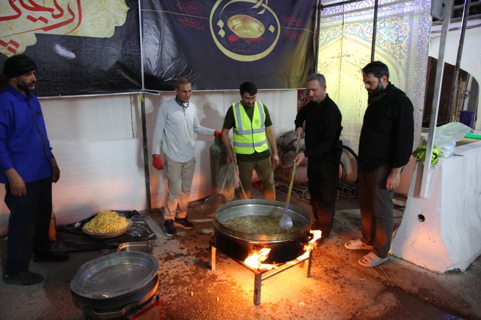 استقرار موکب محبان‌الرضا(ع) در خط مقدم استقبال از زائران در نقطه صفر مرزی مهران