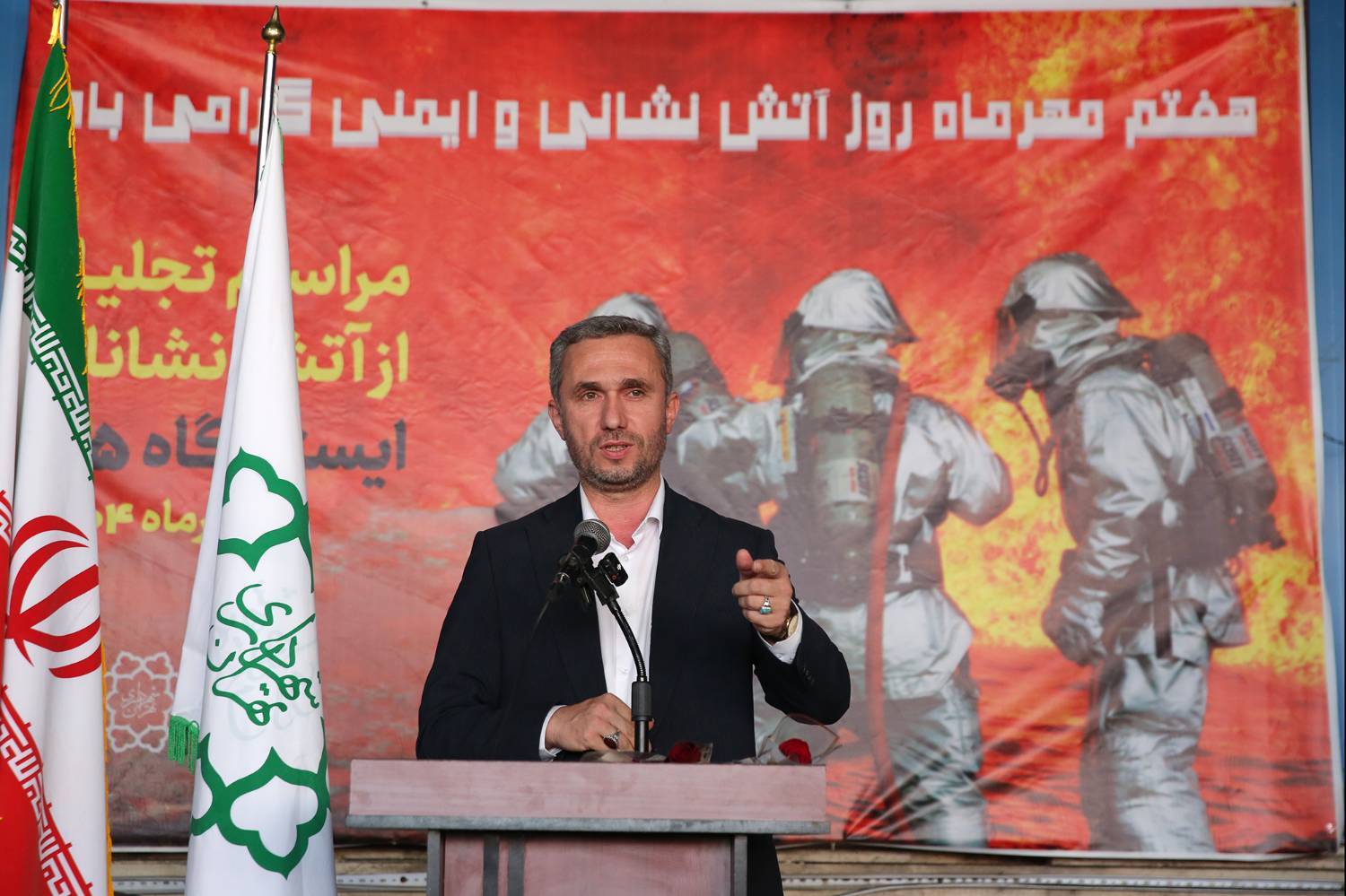 شهردار منطقه ۵: حضور آتش‌نشانان، نماد امنیت و آرامش در بحران‌ها