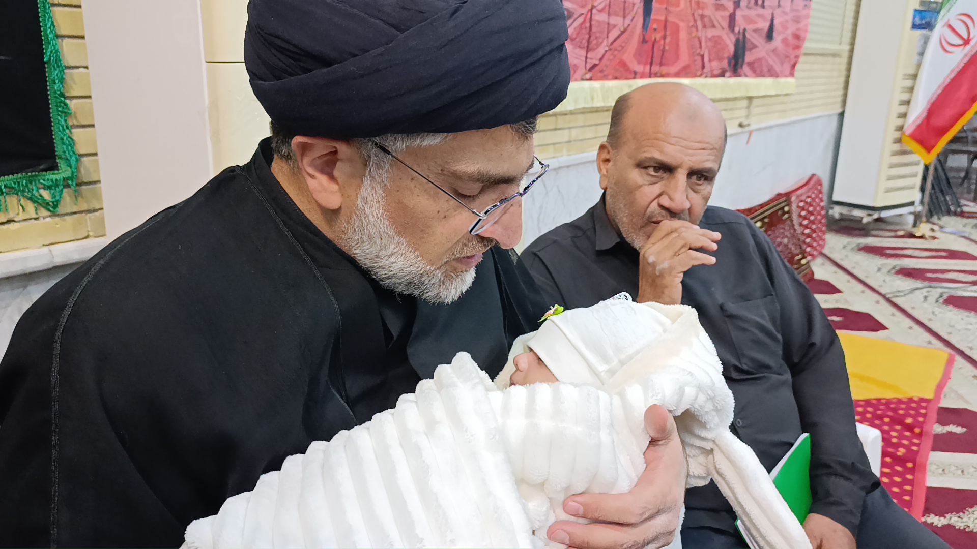 شهادت حضرت زهرا، سیدعلی آیت اللهی، اذان و اقامه در گوش نوزاد، سلاله پاکان