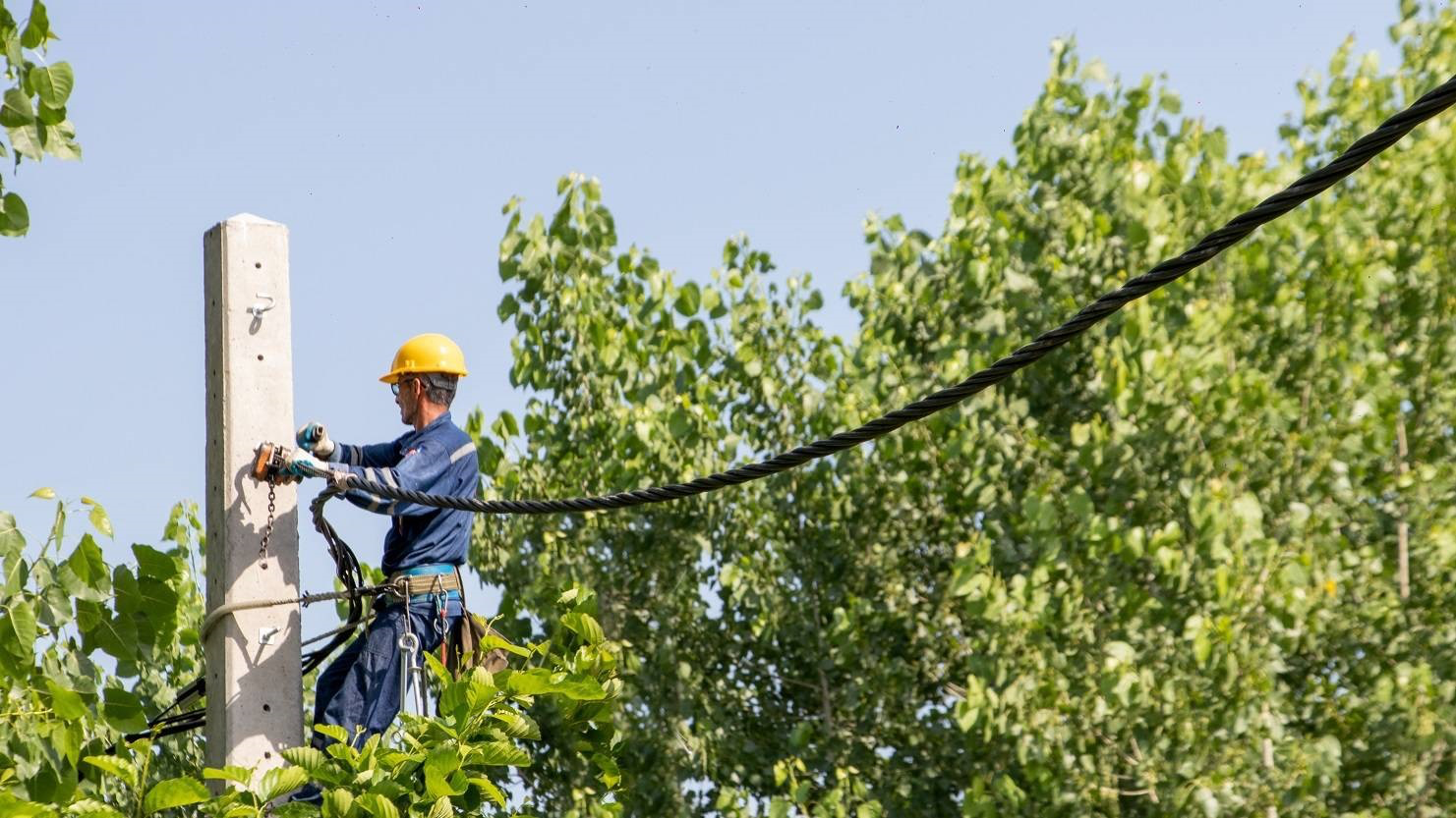 دستاورد مهم در حوزه نوسازی شبکه های توزیع برق استان گیلان