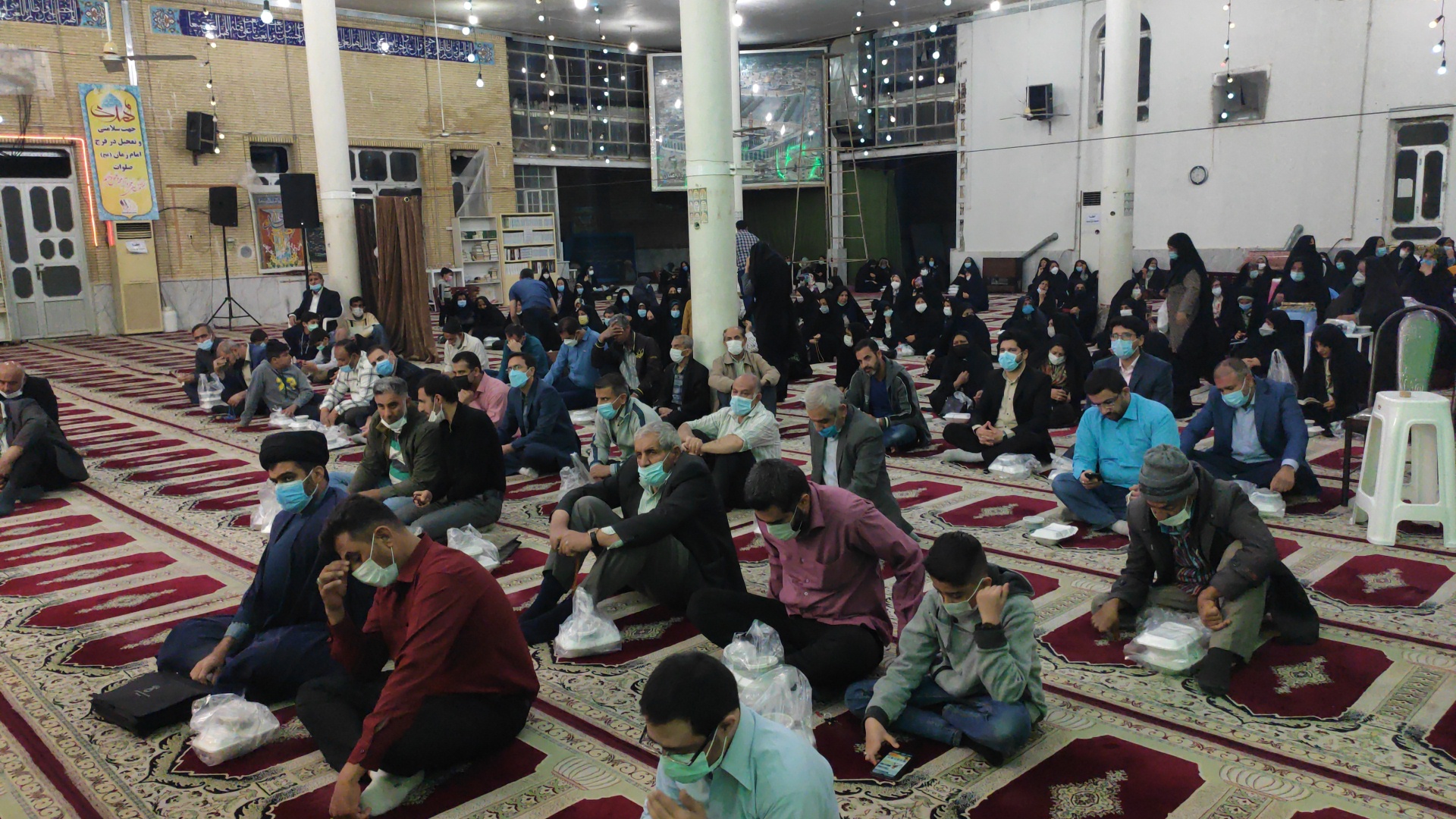 رونمایی از کتاب بر سجاده عشق، حبیب الله عمادی، کانون سلاله پاکان، سیدرضا موسوی تبار، سیدمهدی نسابه