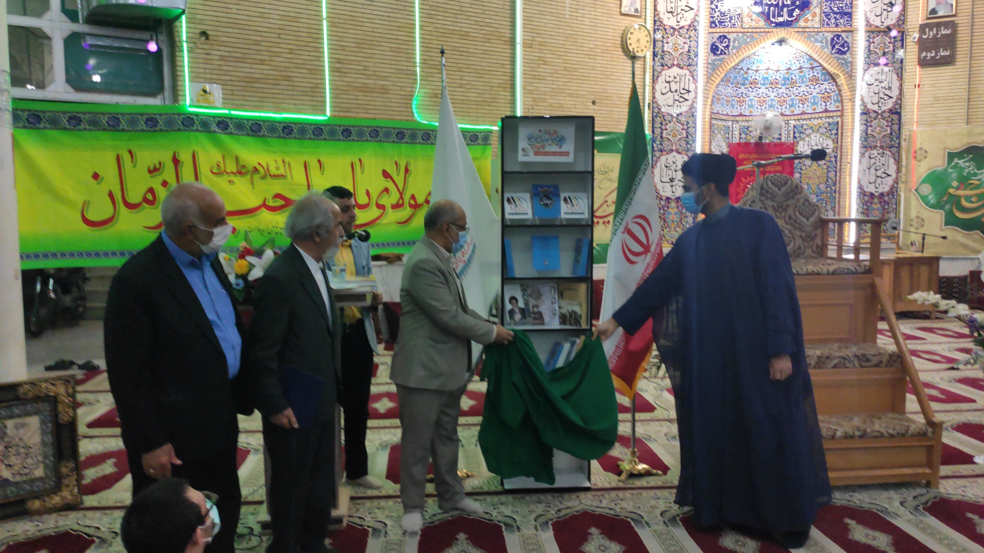 رونمایی از کتاب بر سجاده عشق، حبیب الله عمادی، کانون سلاله پاکان، سیدرضا موسوی تبار، سیدمهدی نسابه