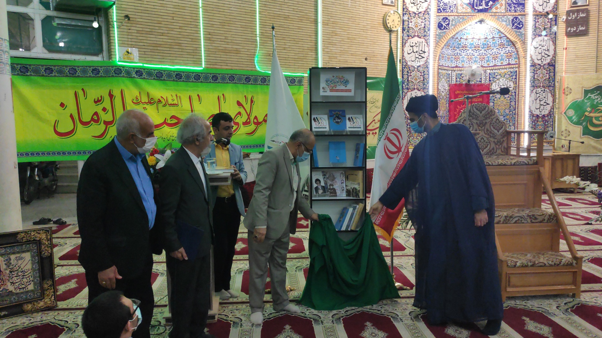 رونمایی از کتاب بر سجاده عشق، حبیب الله عمادی، کانون سلاله پاکان، سیدرضا موسوی تبار، سیدمهدی نسابه