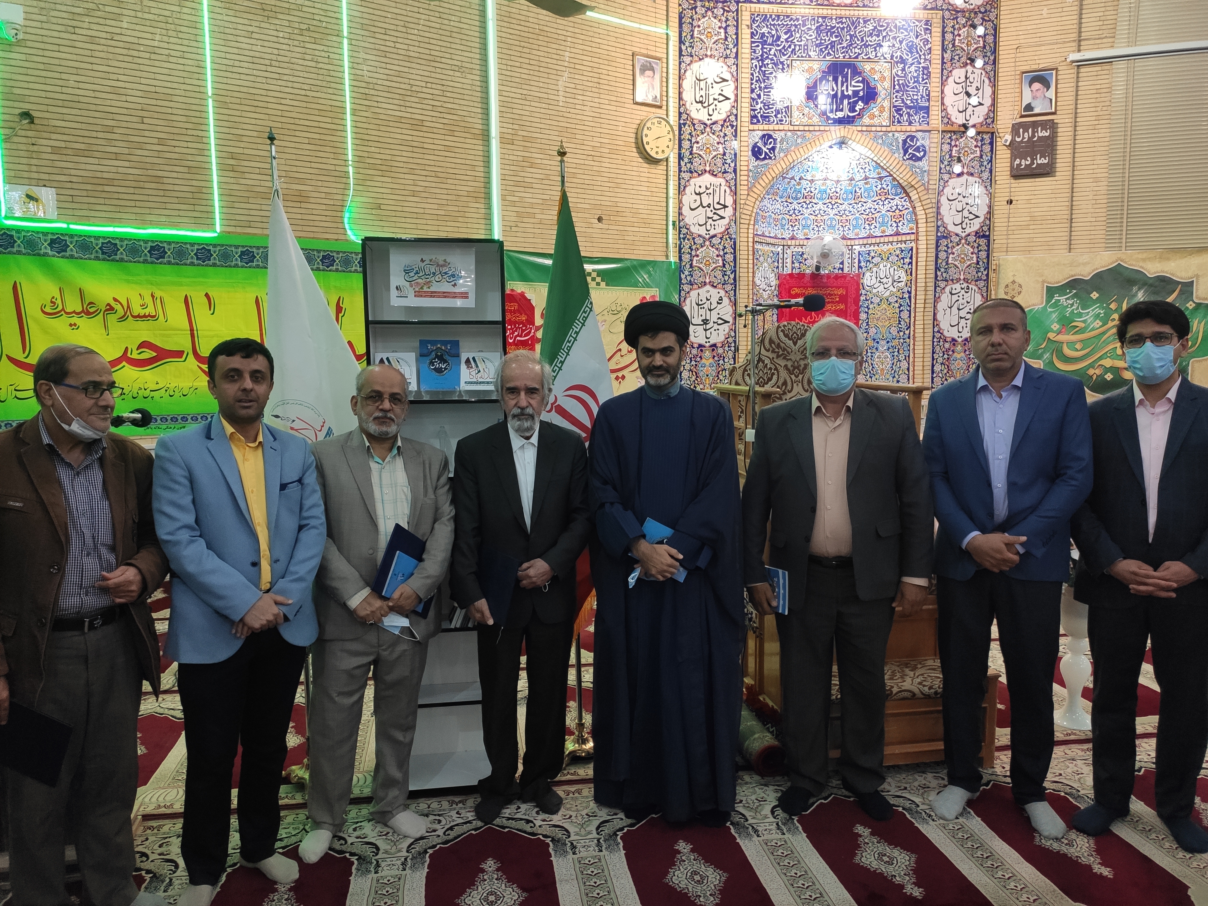 رونمایی از کتاب بر سجاده عشق، حبیب الله عمادی، کانون سلاله پاکان، سیدرضا موسوی تبار، سیدمهدی نسابه