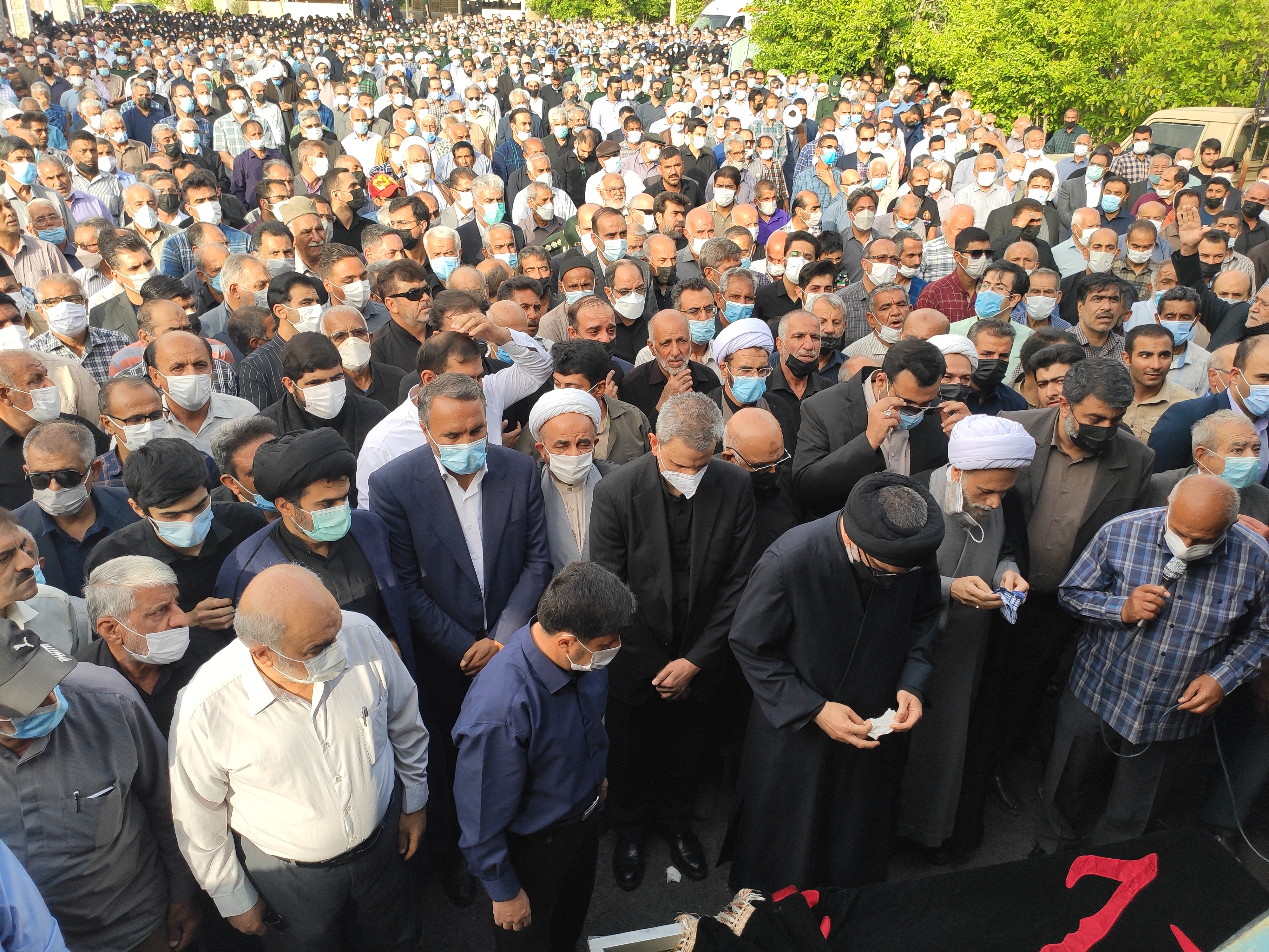 تشییع مرحومه فاطمه سادات نسابه، همسر آیت الله آیت اللهِ سیدعلی آیت اللهی، سیدمحمد آیت اللهی، آیت الله دژکام، دکتر رضایی، سلاله پاکان، جهرم