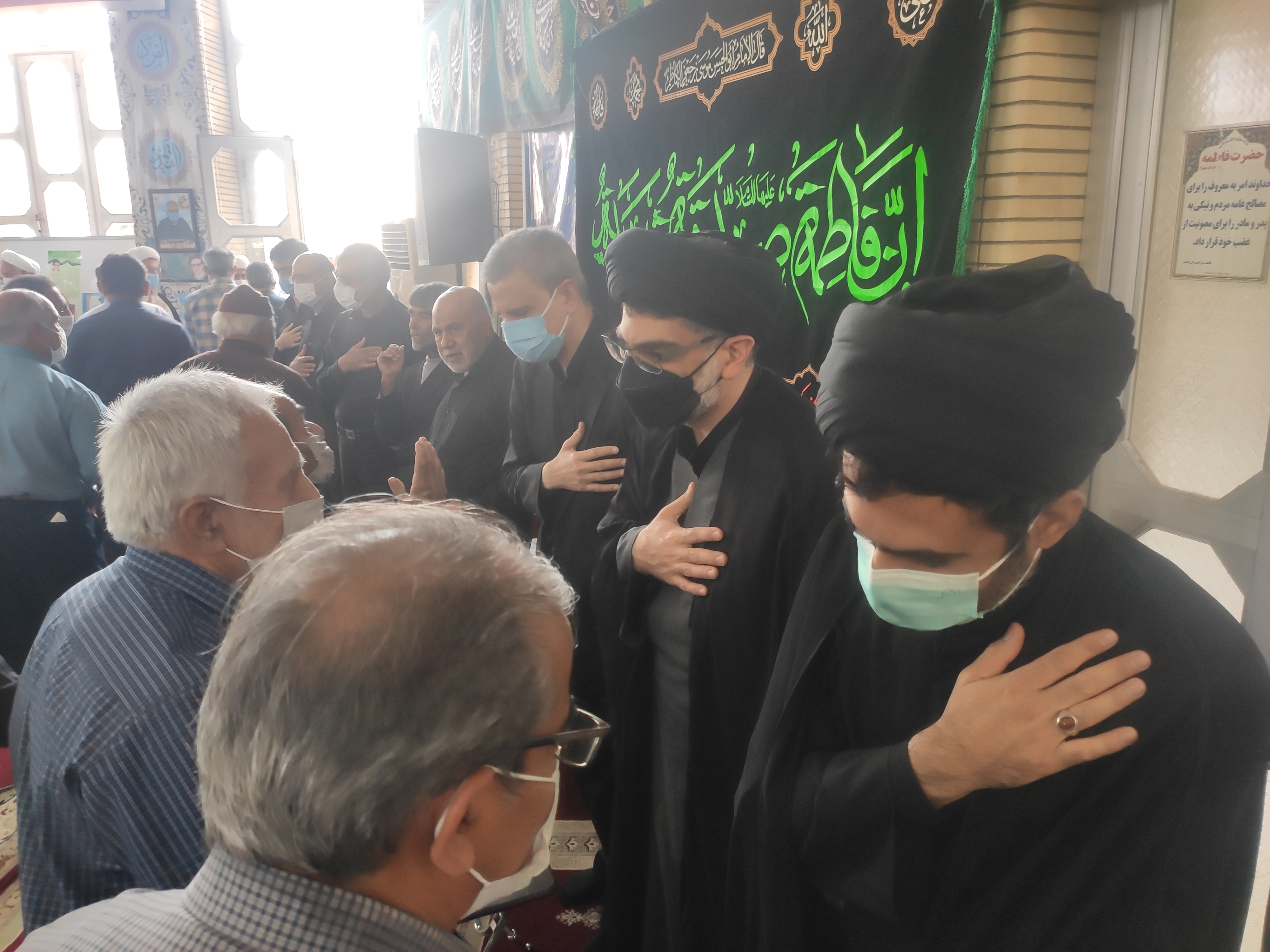 فاطمه سادات نسابه، سیدعلی آیت اللهی، سیدمحمد آیت اللهی، سلاله پاکان