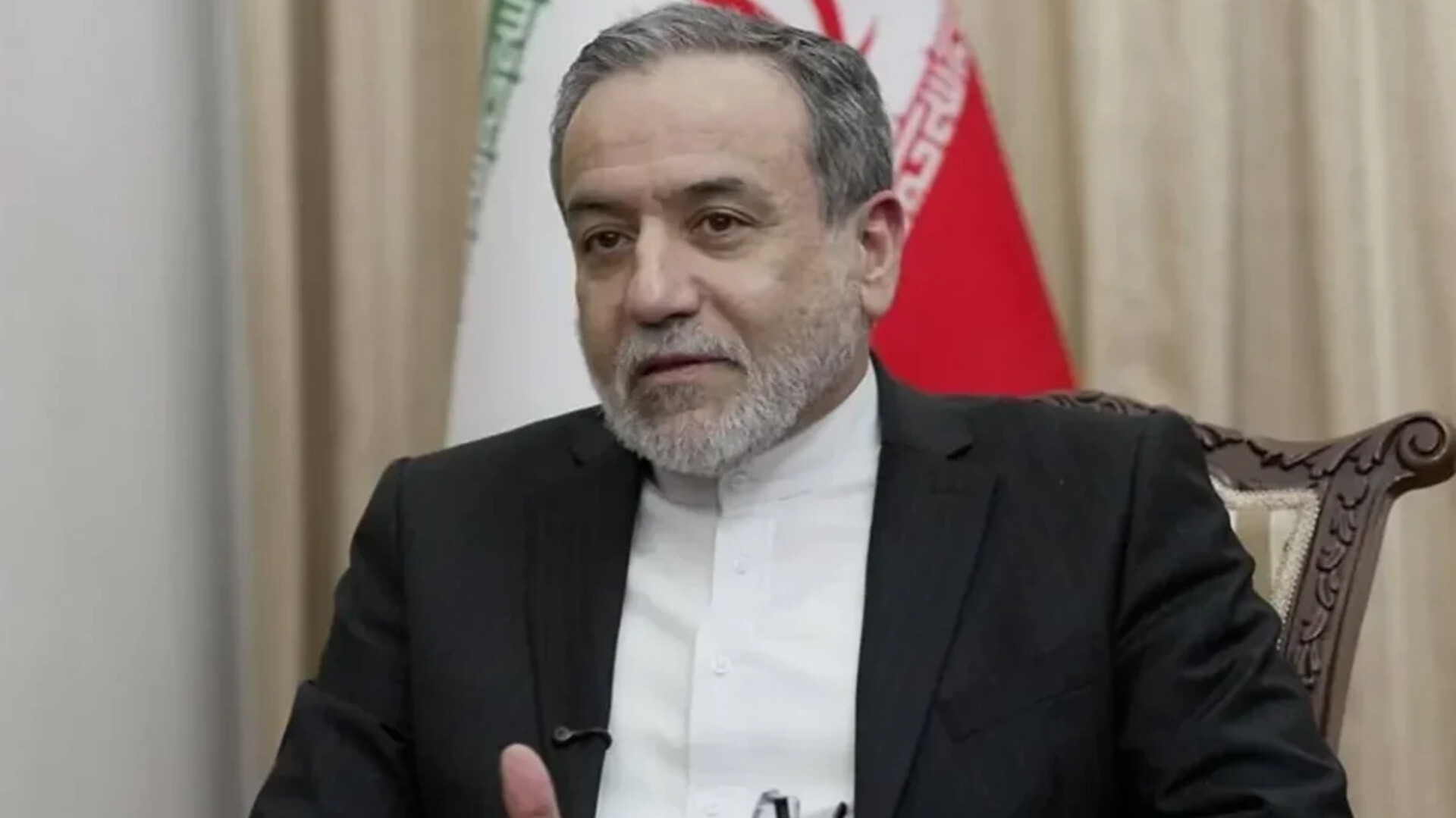 علت قطع اینترنت کشور از زبان عراقچی