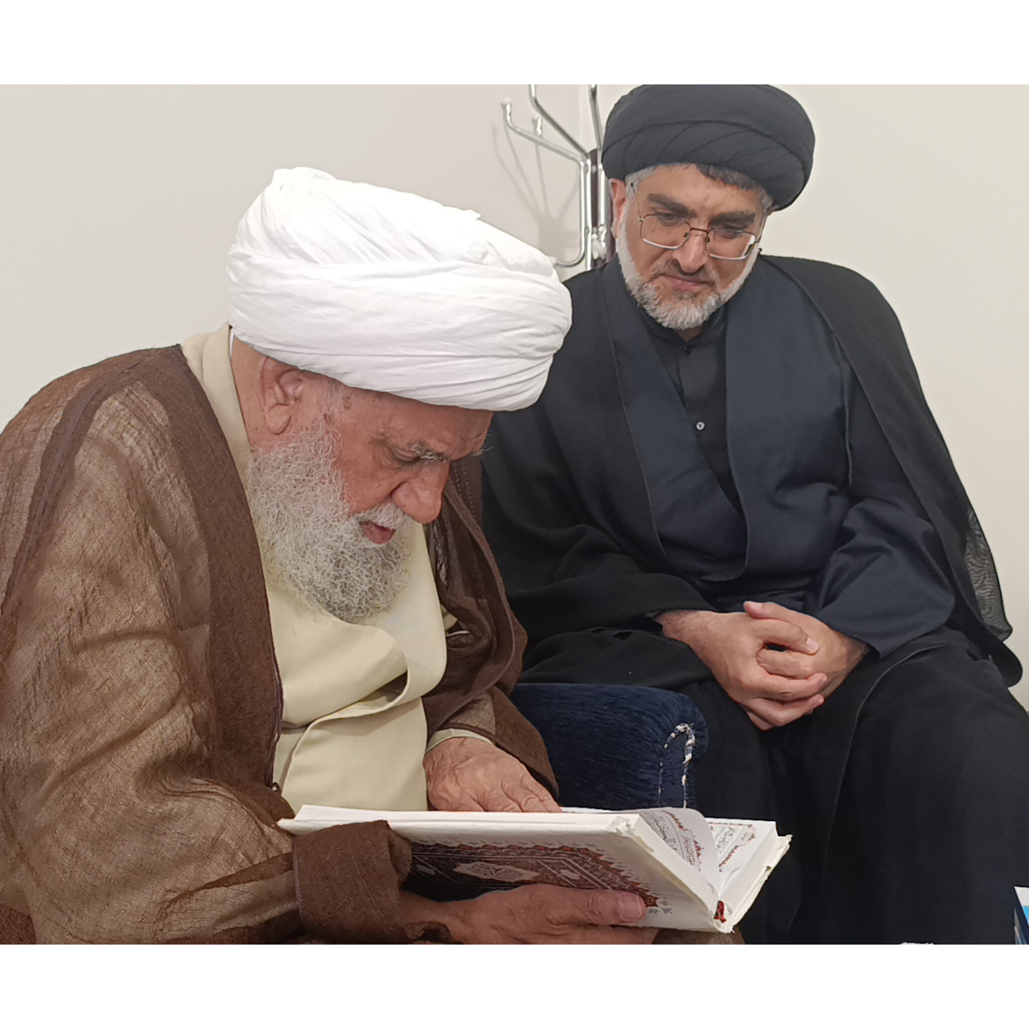 آیت الله کریمی جهرمی، سیدعلی آیت اللهی،آیت الله سیدحسین آیت اللهی، آیت الله الظمی سیدعبدالمحمد آیت اللهی، کتاب مرجع مجاهد و وارسته، سلاله پاکان