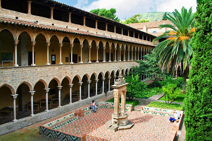 صومعه سلطنتی سانتا ماریا د پدرالبس