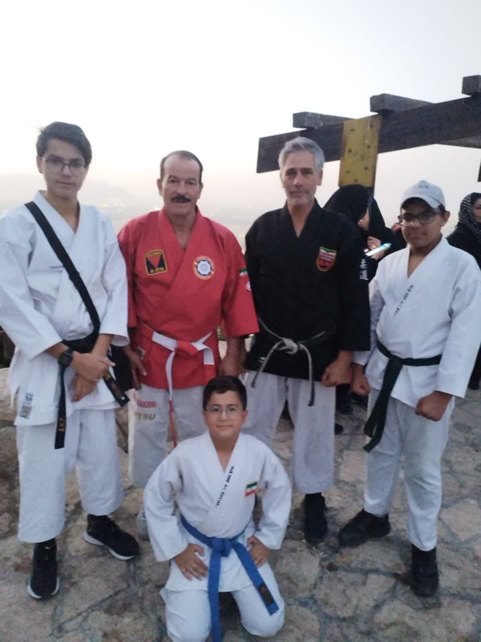 ❇️ گزارش تصویری از همایش خانوادگی کوه صفه / چهارشنبه 29 شهریور 1402 / تمرین شوتوکان کاراته ، کاراته دو کنترلی ، استاد اکبر جوادی ، دفاع شخصی ، جوجیتسو ، کامبت جوجیتسو ، جودو ، اصفهان 