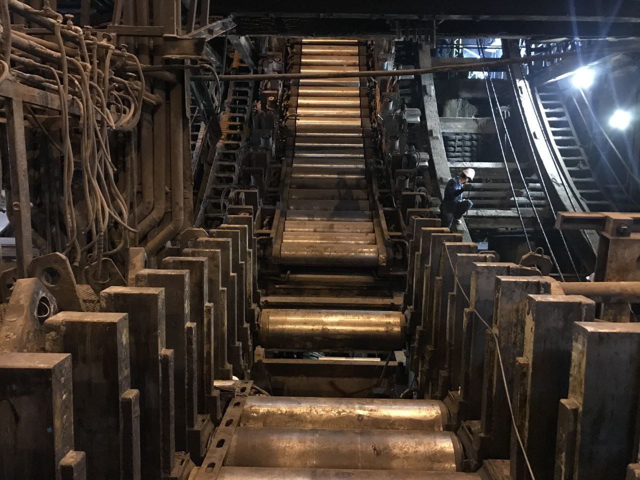 تعویض استراکچر اصلی بیس سگمنت‌های ریخته‌گری اسلب یک شرکت فولاد خوزستان