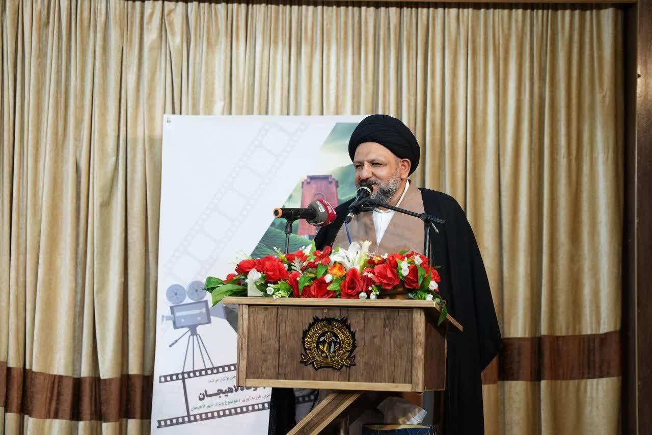 فیلم کوتاه، عصاره‌ای از فرهنگ و انسانیت است