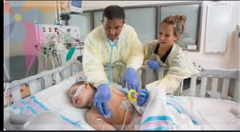 بخش مراقبت‌های ویژه کودکان (PICU): چرا، چگونه و برای چه کسانی؟