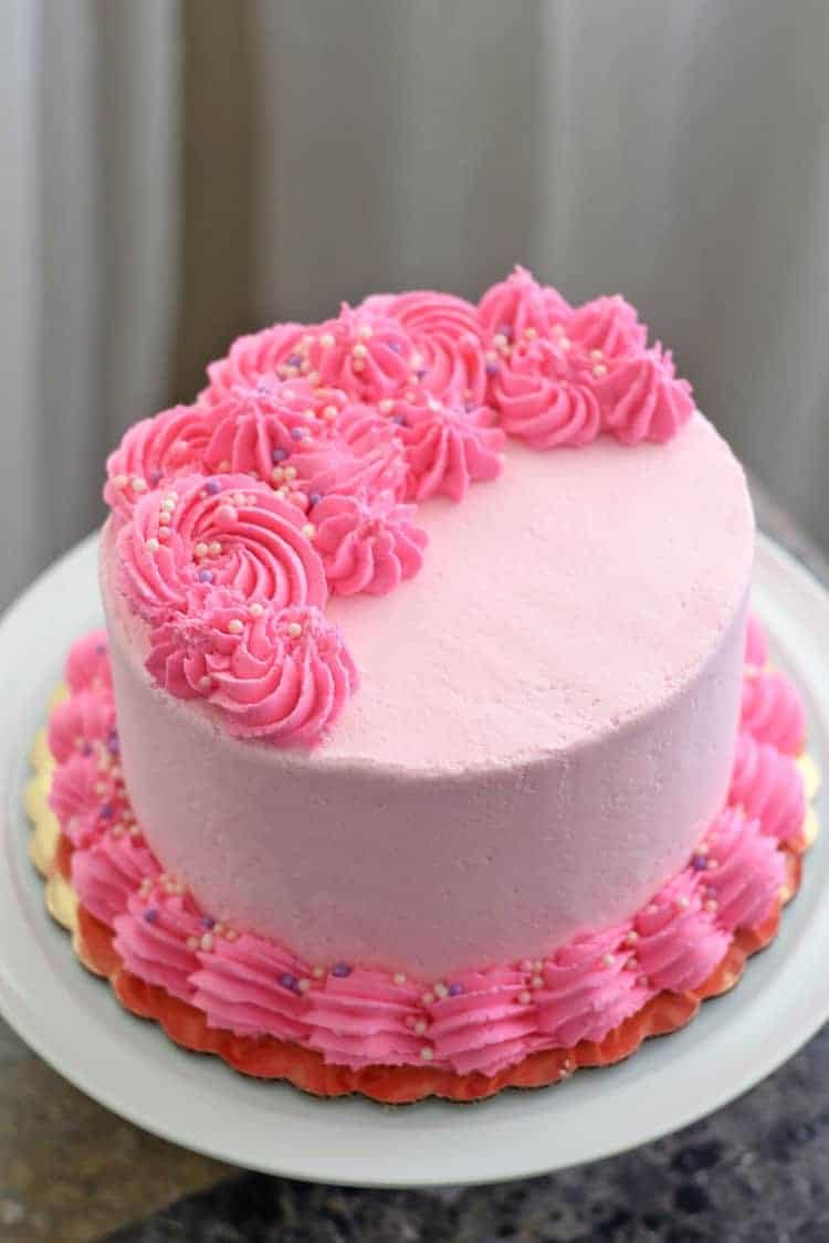[تصویر:  pink-buttercream-birthday-cake-104_5tzs.jpg]