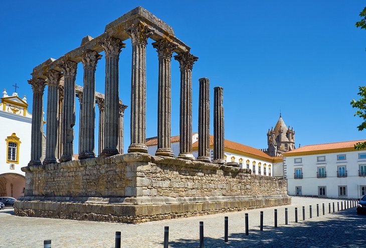Sé (کلیسای جامع) و معبد رومی، Évora