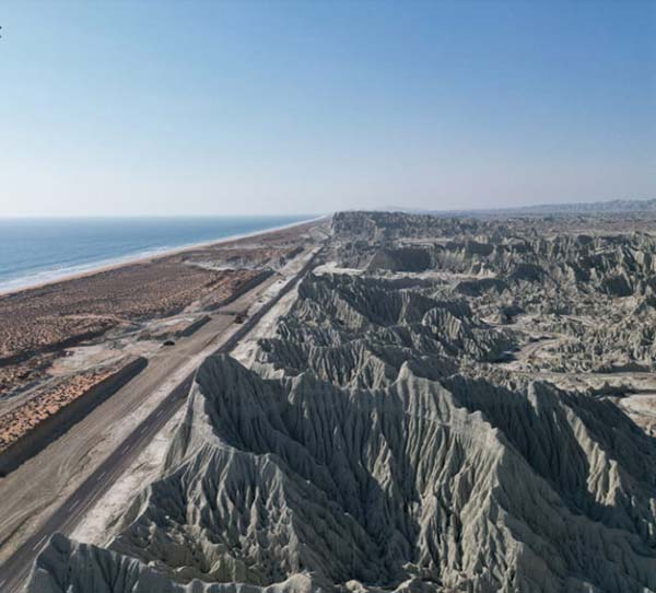 ساحل صخره ای چابهار