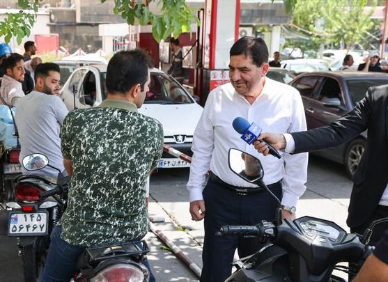 شایعات و مصوبه مجلس باعث ازدحام جایگاهای سوخت شد/ سقف برداشت بنزین لغو ‌می‌شود