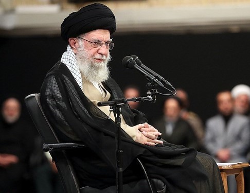 رهبر انقلاب اسلامی: مردم و مسئولان مراقب باشند
